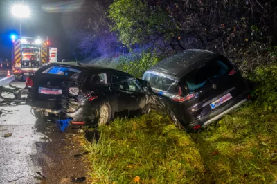 Sieben beteiligte Fahrzeuge bei Unfall auf A1 DSC-8657.jpg