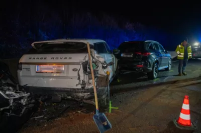 Sieben beteiligte Fahrzeuge bei Unfall auf A1 DSC-8724.jpg