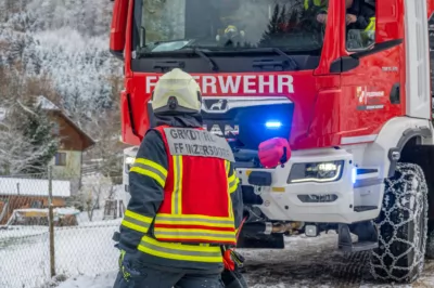 PKW rutscht gegen Gartenzaun - Feuerwehr Inzersdorf im Einsatz DSC-9196.jpg