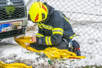 PKW rutscht gegen Gartenzaun - Feuerwehr Inzersdorf im Einsatz DSC-9215.jpg