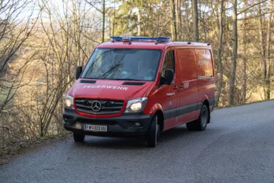 Feuerwehr Reichenau im Mühlkreis rückt zu Fahrzeugbergung aus. Fahrzeugbergung-Reichenau-6758.jpg