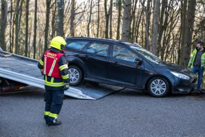 Feuerwehr Reichenau im Mühlkreis rückt zu Fahrzeugbergung aus. Fahrzeugbergung-Reichenau-6782.jpg