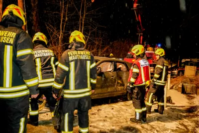 Unfall in Mauthausen Fahrzeuglenker rutscht über Böschung PANC-2024011900251-014.jpg