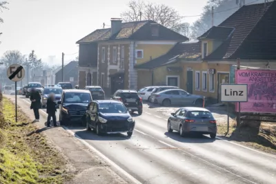 3 Verletzte bei Verkehrsunfall im Haselgraben BAYER-AB2-5118.jpg