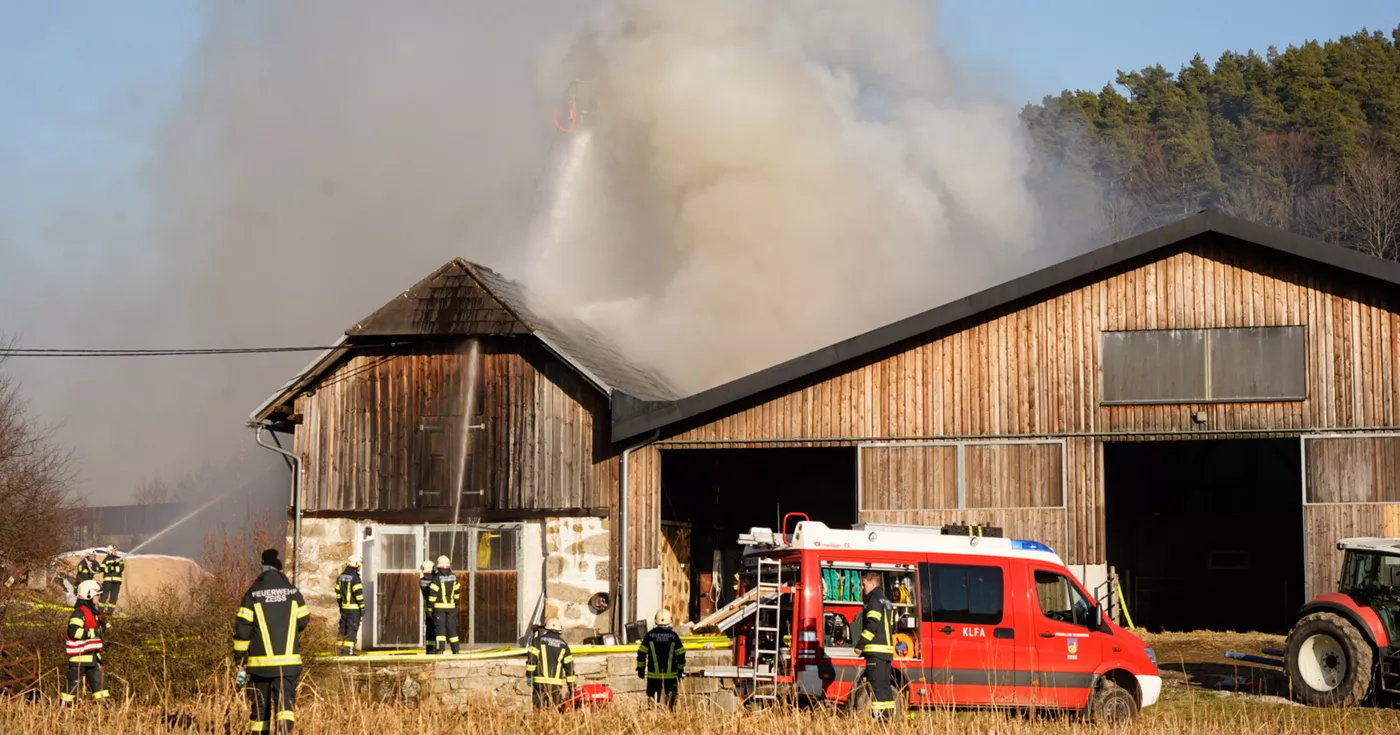 13 Feuerwehren bei Brand in Neumarkt im Mühlkreis im Einsatz