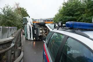 Betonmischer auf der A7 umgestürzt betonmischer-umgestuerzt_03.jpg