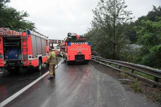 Betonmischer auf der A7 umgestürzt betonmischer-umgestuerzt_07.jpg