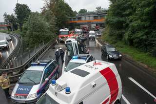 Betonmischer auf der A7 umgestürzt betonmischer-umgestuerzt_10.jpg