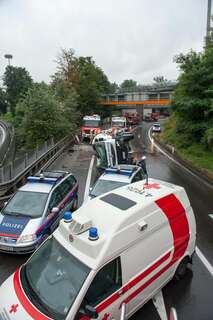 Betonmischer auf der A7 umgestürzt betonmischer-umgestuerzt_12.jpg