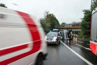 Betonmischer auf der A7 umgestürzt betonmischer-umgestuerzt_16.jpg