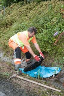 Betonmischer auf der A7 umgestürzt betonmischer-umgestuerzt_22.jpg