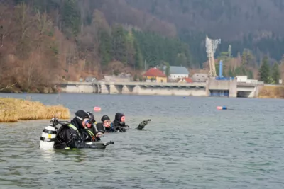 Großübung in Klaus an der Pyhrnbahn fordert zahlreiche Einsatzkräfte A7402140-b.jpg