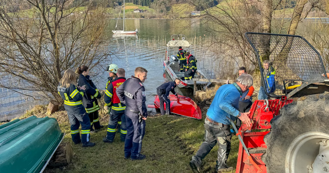 Irrsee: Boot sinkt – unklar ob Person an Bord