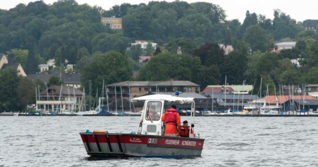 Titelbild: Ruderbootfahrer im Traunsee vermisst