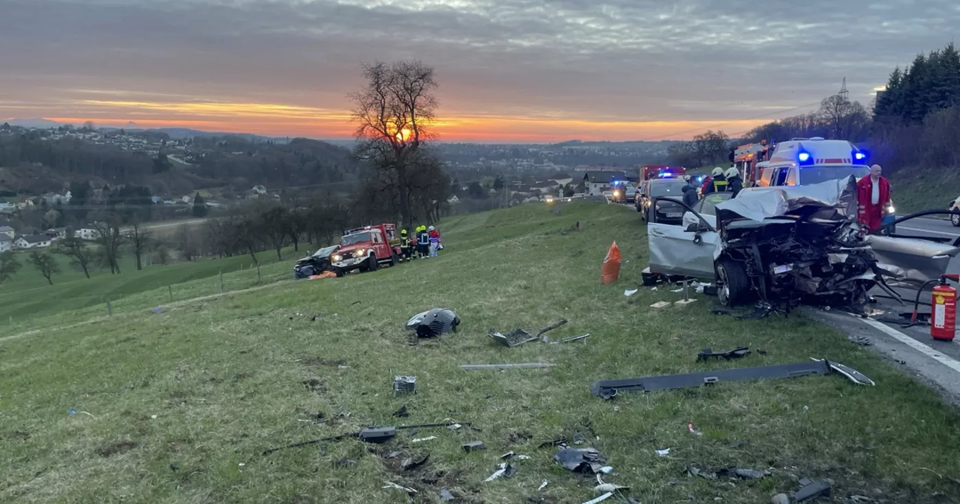 Titelbild: Tödlicher Verkehrsunfall in Wanzenöd – Bezirk Amstetten