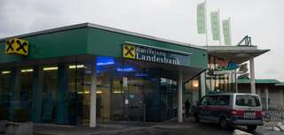 Banküberfall in Linz - Täter auf der Flucht bankueberfall-altenbergerstrasse_12.jpg