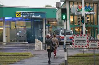 Banküberfall in Linz - Täter auf der Flucht bankueberfall-altenbergerstrasse_17.jpg