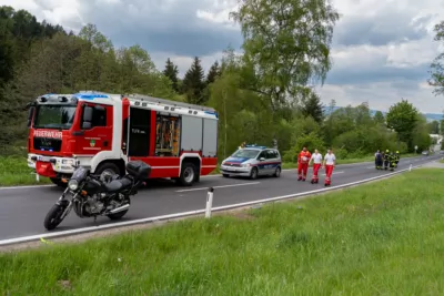 Motorradfahrer in Vorderweissenbach tödlich verunglückt A7404150-2400.jpg