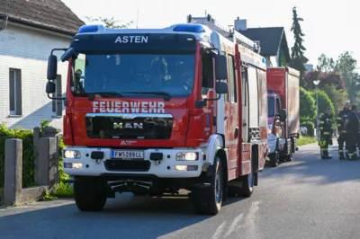 Feuerwehreinsatz in Asten verhindert größeren Schaden am Muttertag GABRIEL-2024051219082091-016.jpg