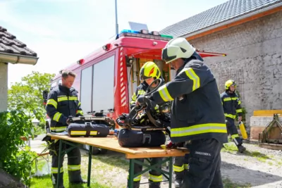 Werkstättenbrand in Herzogsdorf: Feuerwehren verhindern Schlimmeres DSC02507.jpg