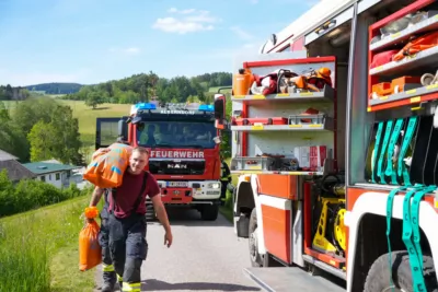 Traktorbrand in Alberndorf in der Riedmark DSC02631.jpg