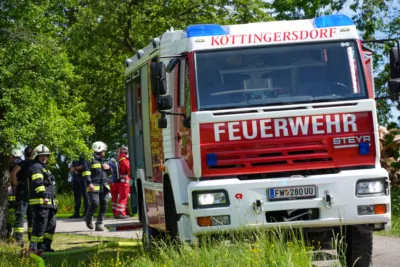 Traktorbrand in Alberndorf in der Riedmark DSC02646.jpg