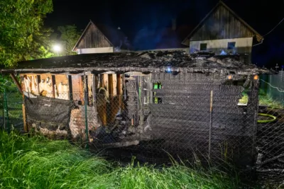 Hütte mit Hühnern und Tauben in Steyr in Flammen SB-2024052022501158-035.jpg