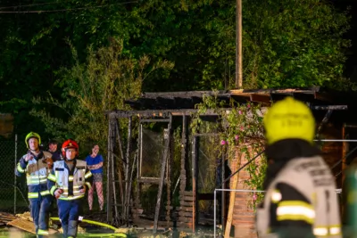 Hütte mit Hühnern und Tauben in Steyr in Flammen SB-2024052022571168-045.jpg