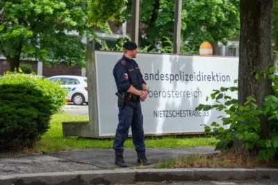 Bombendrohung: Linzer Polizei evakuiert fkstore-102935.jpg