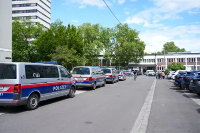 Bombendrohung: Linzer Polizei evakuiert fkstore-102943.jpg