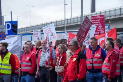 Protest der Chemiearbeiter in Linz PANC-202405230000103052-003.jpg