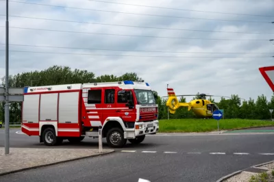 Verkehrsunfall im Bereich der Donaubrücke - Sechs Personen verletzt SB-202405250914114-044.jpg