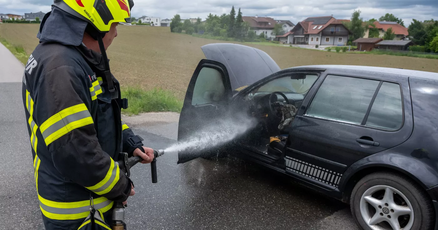 Fahrzeugbrand in Gampern