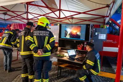 Gebäude am Stadtplatz von Rohrbach in Flammen SCHA-2024052902022400-024.jpg