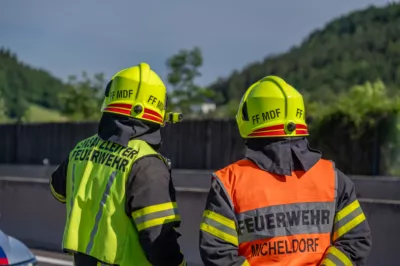 Schwerer Auffahrunfall auf A9 endet mit enormem Sachschaden und massiven Verkehrsbehinderungen DSC-1646.jpg