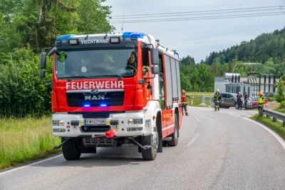 Verkehrsunfall in Steinfelden fordert eine verletzte Person DSC-1754.jpg