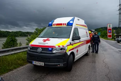 Kajakunfall auf der Donau bei Mauthausen BRANDSTAETTER-20240531-45.jpg