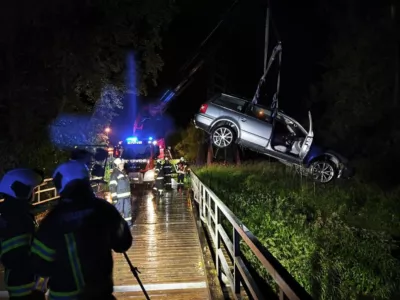 Taucher bei Fahrzeugbergung im Einsatz IMG-2905.jpg