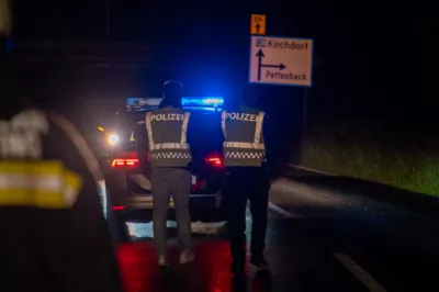 Nächtlicher Verkehrsunfall in Strienzing fordert eine verletzte Person DSC-1905.jpg