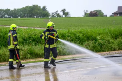 Starker Niederschlag und heftiger Regen - Feuerwehren im Dauereinsatz FOKE-2024060316382147-029.jpg