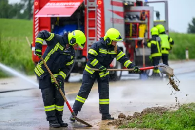 Starker Niederschlag und heftiger Regen - Feuerwehren im Dauereinsatz FOKE-2024060316392155-034.jpg