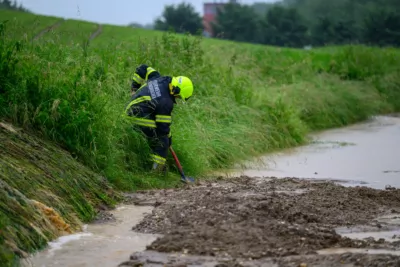 Starker Niederschlag und heftiger Regen - Feuerwehren im Dauereinsatz FOKE-2024060316412172-051.jpg