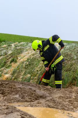 Starker Niederschlag und heftiger Regen - Feuerwehren im Dauereinsatz FOKE-2024060316442194-068.jpg