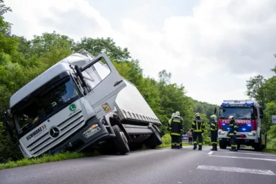 Bergung eines LKW in Engerwitzdorf PANC-202406040000104495-012.jpg