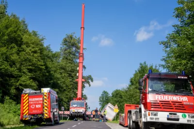 Bergung eines LKW in Engerwitzdorf PANC-202406040000104501-018.jpg