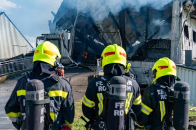 Brand auf landwirtschaftlichem Anwesen in Niederkappel A7405036-2400.jpg