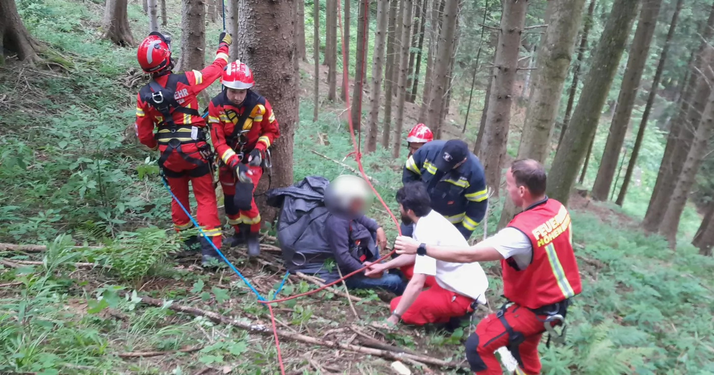 Spektakuläre Personenrettung in Steinbach am Ziehberg