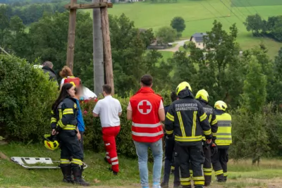 Höhenrettung in Gramastetten: Techniker durch Stromschlag verletzt A7405048-2400.jpg