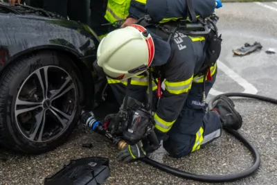 Brennender Motorraum durch Fahrer gelöscht DSC08284.jpg