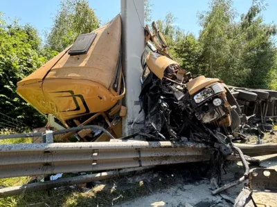 Schwerer Lkw-Unfall auf A1 Westautobahn verursacht umfangreichen Rückstau TEAM-197001010200106241-018.jpg